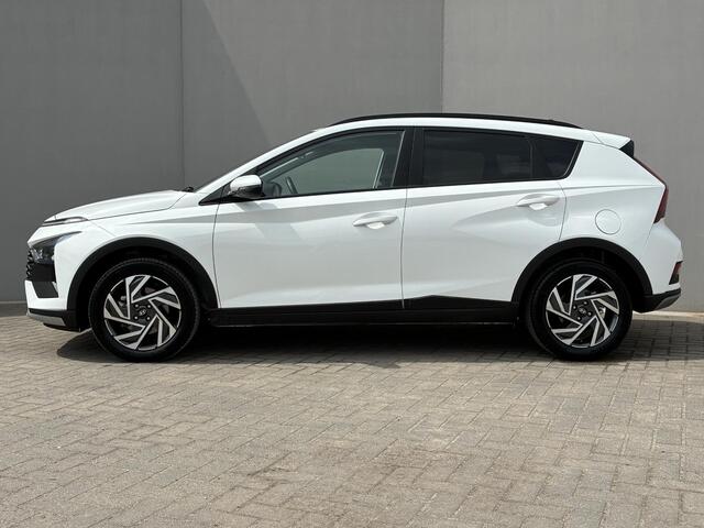 Hyundai Bayon 1.0 T-GDI Comfort / Fabrieksgarantie t/m 4-2030 / Navigatie / Apple Carplay/Android auto / Achteruitrijcamera / DAB /