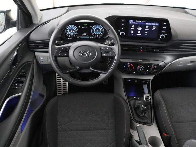 Hyundai Bayon 1.0 T-GDI Comfort Smart | Carplay | Camera | Airco | Cruise control | Sfeerverlichting | Parkeerhulp | Bluetooth | LED | Digital Cockpit | 16'' velgen