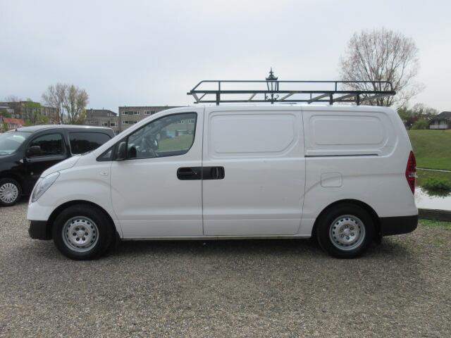 Hyundai H300 2.5 CRDi Dynamic - Airco - 3 Zits - 6 Bak Tweede Paasdag open van 10:00- Tot 16:00 uur