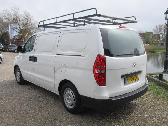 Hyundai H300 2.5 CRDi Dynamic - Airco - 3 Zits - 6 Bak Tweede Paasdag open van 10:00- Tot 16:00 uur