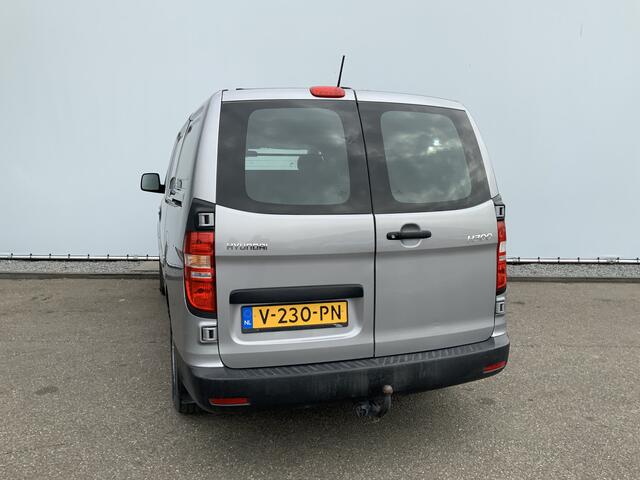 Hyundai H300 2.5 CRDi Dynamic Airco Cruise 3 Zits Trekhaak 2300 kg Dub Schuifdeur Euro 6