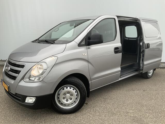 Hyundai H300 2.5 CRDi Dynamic Dub Schuifdeur Airco Navi 3 Zits Trekhaak 2300 kg Euro 6