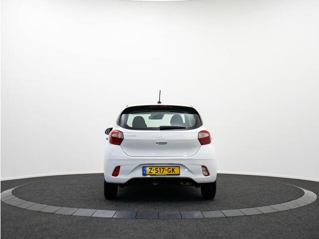 Hyundai I 10 1.0 Comfort Smart | Private lease 309 p.m. | Navigatie