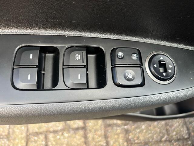 Hyundai I 10 1.0i Premium Airco/ Navigatie/ Cruise/ Apple CarPlay/ Led