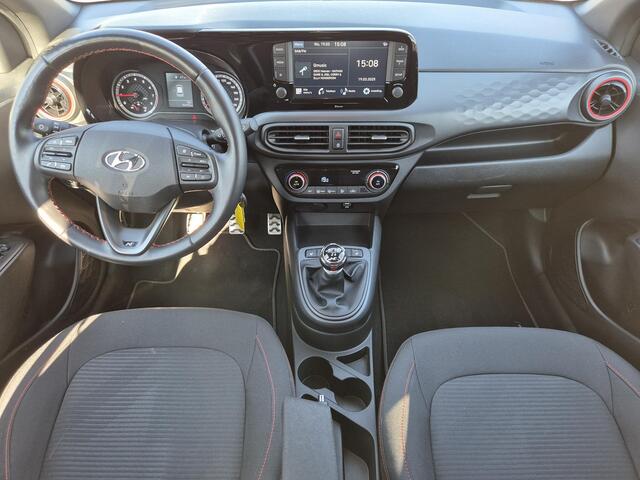 Hyundai I 10 1.0 T-GDI N Line 5-zits Handgeschakeld / Stuur-, en Stoelverwarming / Climate control / Achteruitrijcamera / Lichtmetalen wielen 16" / Navigatie via Apple Carplay of Android Auto /