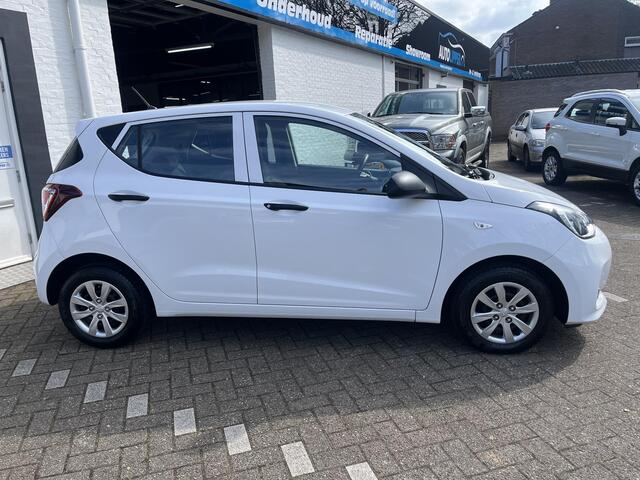 Hyundai I 10 1.0i i-Drive /Nieuwe apk bij aflevering