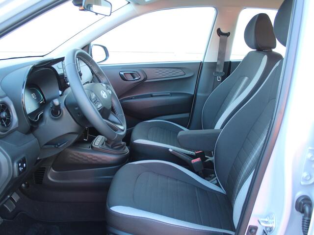 Hyundai I 10 1.0 Comfort Smart / Navigatie + Apple Carplay/Android Auto / Cruise Control / Bluetooth / Achteruitrijcamera / Parkeersensoren Achter /