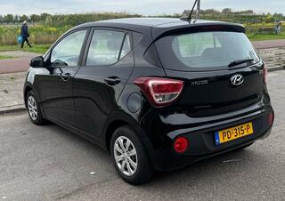 hyundai-i-10-1.0i-go!-2017