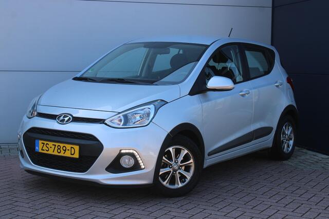 Hyundai I 10 1.0i Premium BLUETOOTH - 14 '' INCH LICHTMETALEN VELGEN - DEURSTOOTLIJSTENSET - AANSLUITENDE HISTORIE