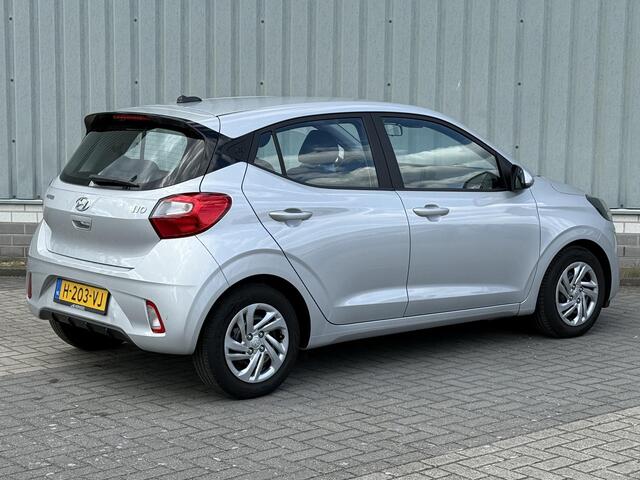 Hyundai I 10 1.0 Comfort / Apple CarPlay/Android Auto / 1e Eigenaar / Dealer onderhouden / Cruise Control / Airco / Bluetooth /