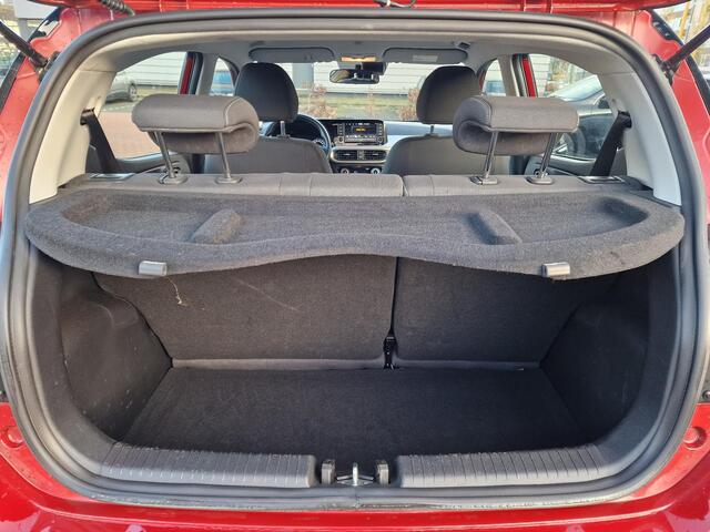 Hyundai I 10 5drs 1.0 67 PK Premium | Climate control | Contrasterende dakkleur | Geïntegreerde navigatiesysteem| Lichtmetalen velgen | Parkeersensoren achter |
