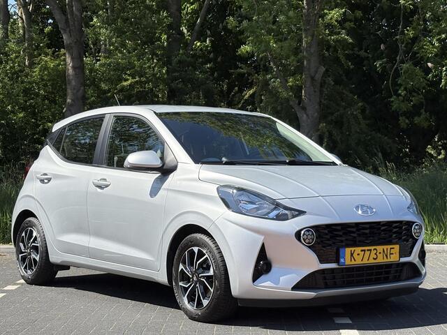 Hyundai I 10 5drs 1.0 67 PK Comfort Smart | Geïntegreerde navigatiesysteem & Apple Carplay/Android auto | Achteruitrijcamera | Lmv & Allseason banden |