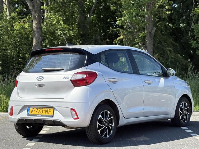 Hyundai I 10 5drs 1.0 67 PK Comfort Smart | Geïntegreerde navigatiesysteem & Apple Carplay/Android auto | Achteruitrijcamera | Lmv & Allseason banden |