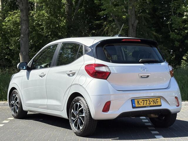 Hyundai I 10 5drs 1.0 67 PK Comfort Smart | Geïntegreerde navigatiesysteem & Apple Carplay/Android auto | Achteruitrijcamera | Lmv & Allseason banden |