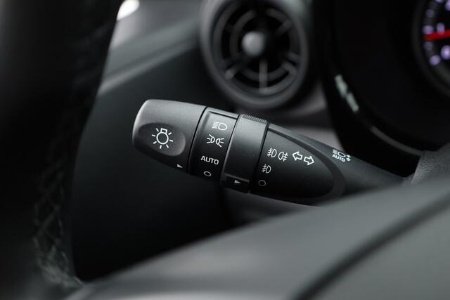 Hyundai I 10 1.0 Comfort 5-zits | CarPlay | All Season | DAB | Airco | 14"