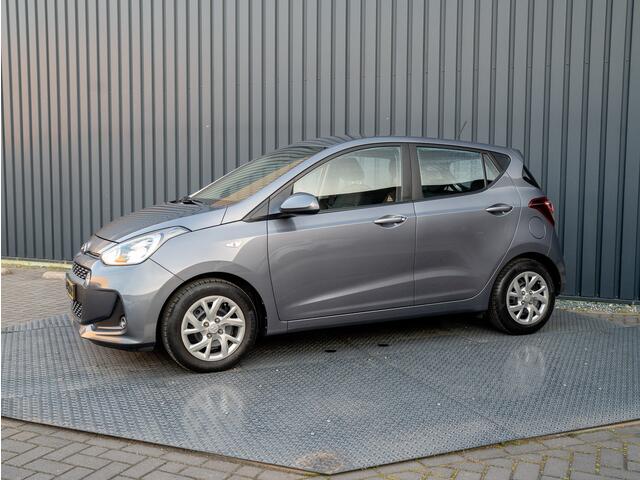 Hyundai I 10 1.0i Comfort | Cruisecontrol | Apple Carplay / Android Auto | Parkeersensoren | Prijs Rijklaar!!