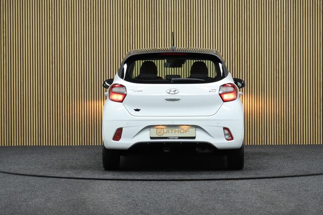 Hyundai I 10 1.0 Comfort 5-zits | Cruise-control | Apple Carplay & Android Auto | Parkeerhulp | All-season Banden | Stoelverwarming