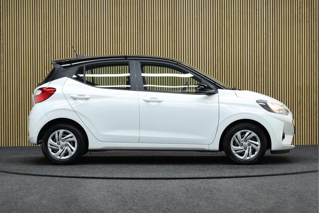 Hyundai I 10 1.0 Comfort 5-zits | Cruise-control | Apple Carplay & Android Auto | Parkeerhulp | All-season Banden | Stoelverwarming