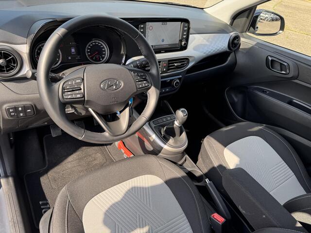 Hyundai I 10 1.0 Premium | Navigatie | Camera | Cruise & Climate Control | Apple Carplay/Android Auto | DAB | Rijklaarprijs!
