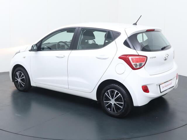 Hyundai I 10 1.0i i-Motion Comfort | Multifunctioneel stuurwiel | Cruise control | Deurvergrendeling | Climate | Navigatie | 5-Deurs | bluetooth |