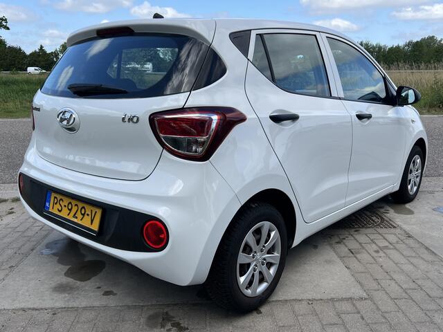 Hyundai I 10 1.0i i-Motion / Elek. Ramen V / Airco / Radio / NAP /