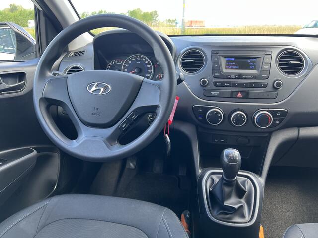 Hyundai I 10 1.0i i-Motion / Elek. Ramen V / Airco / Radio / NAP /