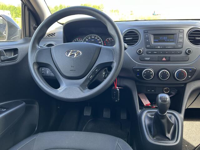 Hyundai I 10 1.0i i-Motion / Elek. Ramen V / Airco / Radio / NAP /