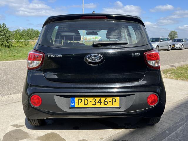 Hyundai I 10 1.0i i-Motion / Elek. Ramen V / Airco / Radio / NAP /