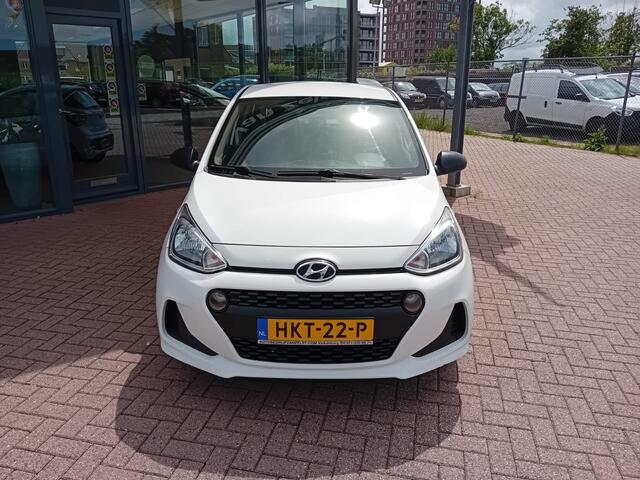 Hyundai I 10 1.0i i-Motion Automaat, Airco, Multimedia systeem, Centrale vergrendeling met afstandsbediening, Elektrische ramen, BOVAG