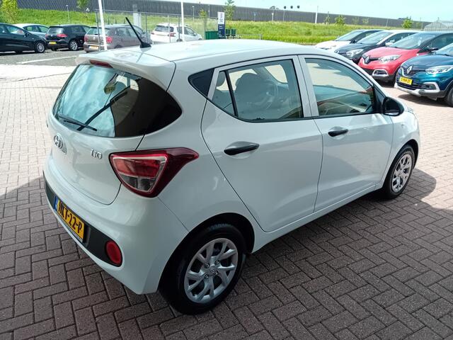 Hyundai I 10 1.0i i-Motion Automaat, Airco, Multimedia systeem, Centrale vergrendeling met afstandsbediening, Elektrische ramen, BOVAG
