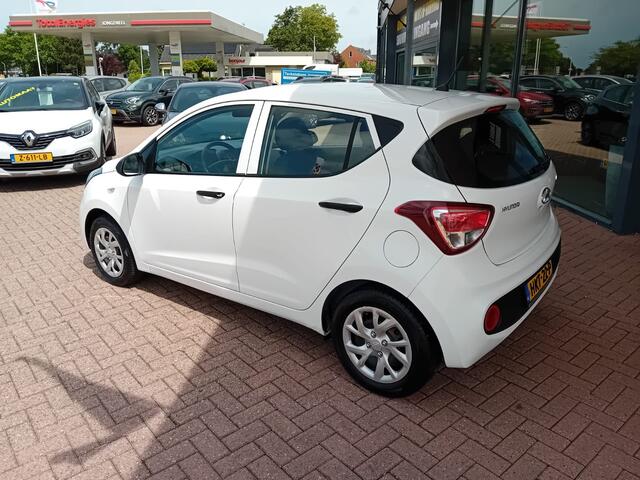 Hyundai I 10 1.0i i-Motion Automaat, Airco, Multimedia systeem, Centrale vergrendeling met afstandsbediening, Elektrische ramen, BOVAG