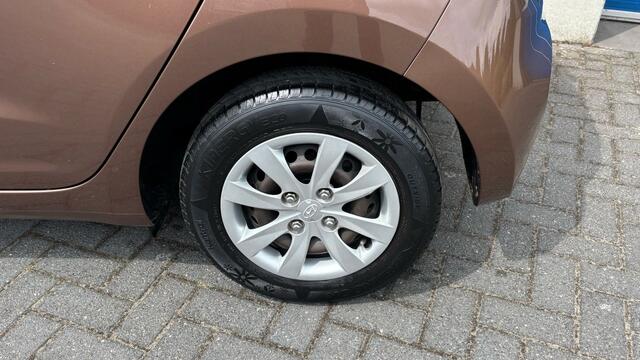 Hyundai I 10 1.0i Comfort NAVI-CRUISE-26000KM-AIRCO