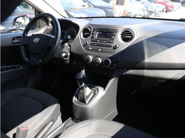 Hyundai I 10 1.2i I Airco I Stoelverwarming I Cruise Control