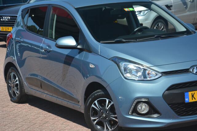 Hyundai I 10 1.0i i-Motion Go! 2016 Nederlandse auto 1e eigenaar 161612 NAP ecc navigatie lmv verstralers cv