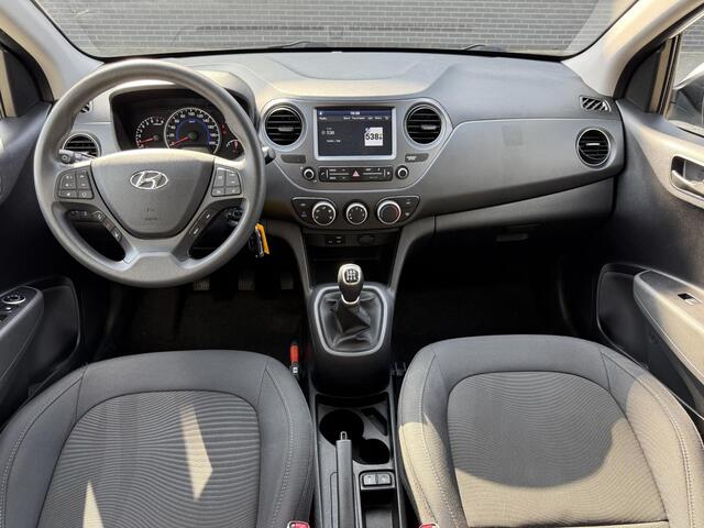 Hyundai I 10 1.0i Comfort Smart / NAP / Navigatie / Apple&Android Carplay / Airco / Bluetooth / Sensoren Achter / Cruise Control / 4x Elektrische ramen / DAB