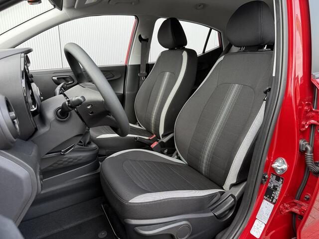 Hyundai I 10 1.0 Comfort / Navigatie / Achteruitrijcamera / Parkeersensoren Achter / Airco / Cruise Control / Snel Leverbaar! /