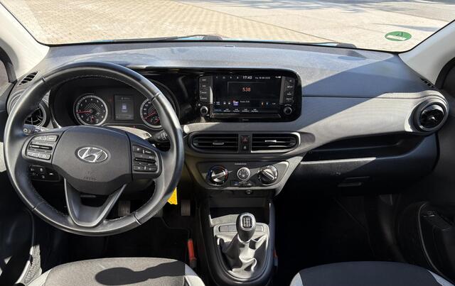 Hyundai I 10 1.0 Comfort Smart / Airco/ Apple Carplay/Android Auto / Navigatie/ Bluetooth/ Cruise control/