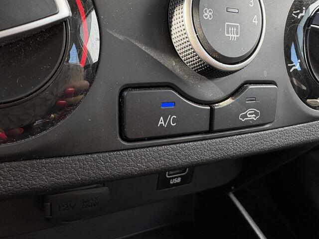 Hyundai I 10 1.0 Comfort Smart / Airco/ Apple Carplay/Android Auto / Navigatie/ Bluetooth/ Cruise control/