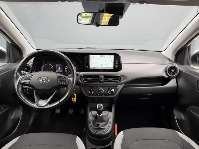 Hyundai I 10 1.0 Comfort Smart / Dealer Onderhouden / Navigatie / Apple Carplay & Android Auto / Achteruitrijcamera / Airco /