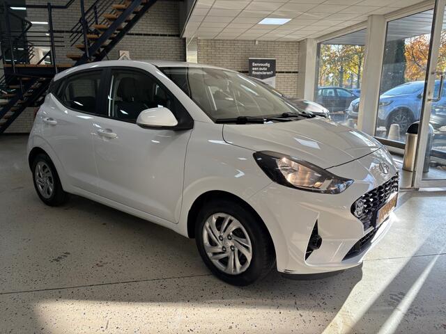 Hyundai I 10 1.0 nw model Airco Multimedia Cruise