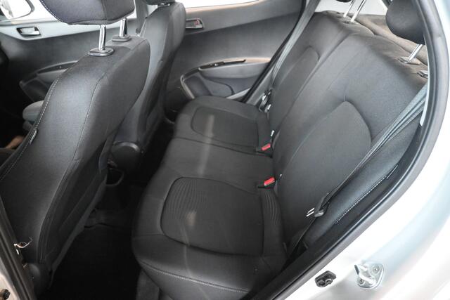 Hyundai I 10 1.0i Comfort Airco Navigatie LED Elektrisch Pakket! Inruil Mogelijk!