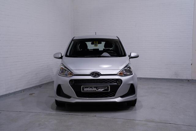 Hyundai I 10 1.0i Trend Collor-edition Airco Cruise Stoel- en stuurverwarming