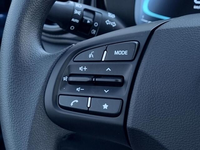 Hyundai I 10 Comfort Limited Automaat / Navigatie / Airco / Achteruitrijcamera / Snel Leverbaar! / Rijklaarprijs