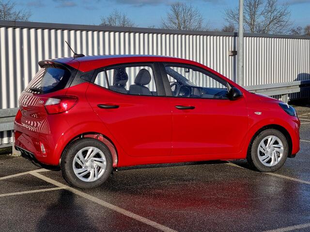 Hyundai I 10 1.0 Comfort Limited / Automaat / Navigatie / Camera / Apple Carplay & Anroid Auto / Bluetooth / Airco / Reservewiel /
