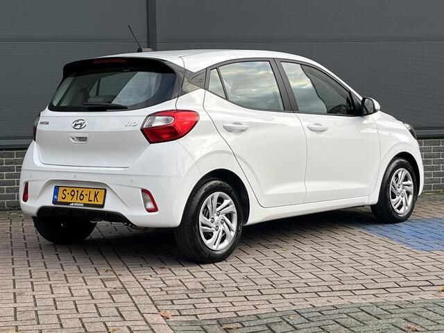 Hyundai I 10 1.0 Premium / Dealer onderhouden / Navigatie / Climate control / Camera / Parkeersensoren / Cruise / Apple carplay & Android auto /