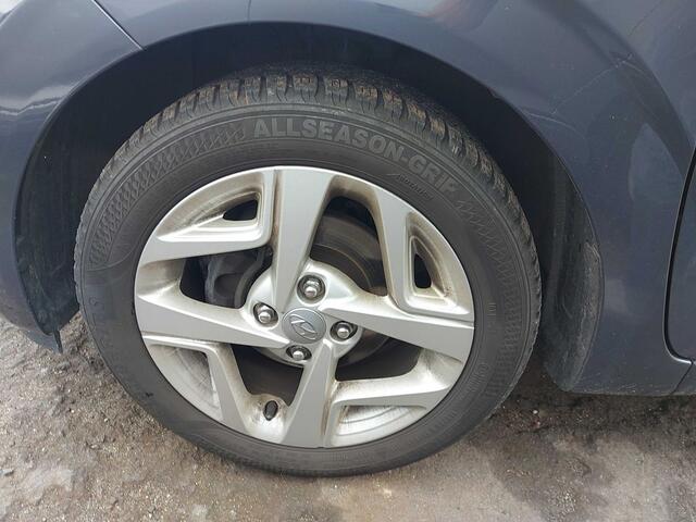 Hyundai I 10 1.0 ** 3 STUKS ** Comfort Automaat ** Carplay ** NAVI ** Stoelverwarming ** Cruise ** Airco **