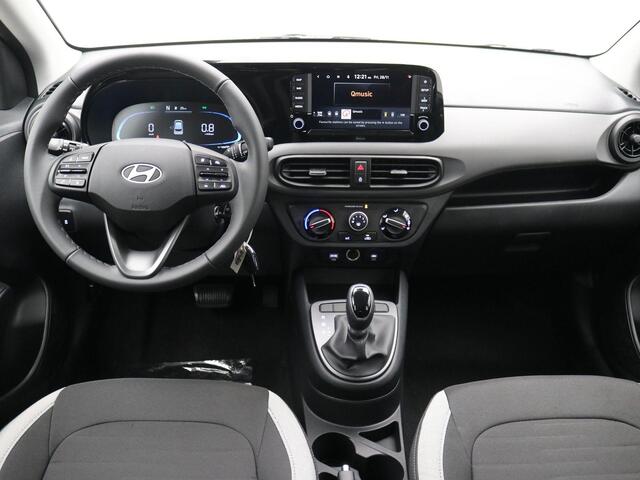 Hyundai I 10 1.0 AUTOMAAT Comfort Limited / ¤ 1.250,- Voordeel op de nieuwprijs / Prijs is rijklaar / Direct Leverbaar / Navigatie / Camera / Apple Carplay & Anroid Auto / Bluetooth / Airco /