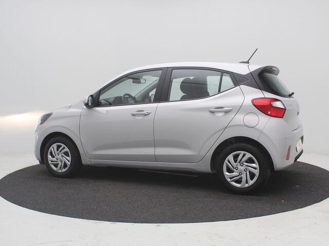 Hyundai I 10 1.0 AUTOMAAT Comfort Limited / ¤ 1.250,- Voordeel op de nieuwprijs / Prijs is rijklaar / Direct Leverbaar / Navigatie / Camera / Apple Carplay & Anroid Auto / Bluetooth / Airco /