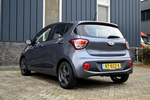 Hyundai I 10 1.0i Comfort Rijklaarprijs-Garantie Navigatie Airco LM Velgen Apple carplay
