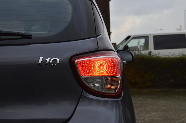 Hyundai I 10 1.0i Comfort Rijklaarprijs-Garantie Navigatie Airco LM Velgen Apple carplay